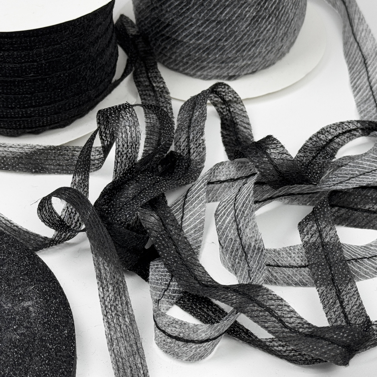 Флизелин, клеевые ленты