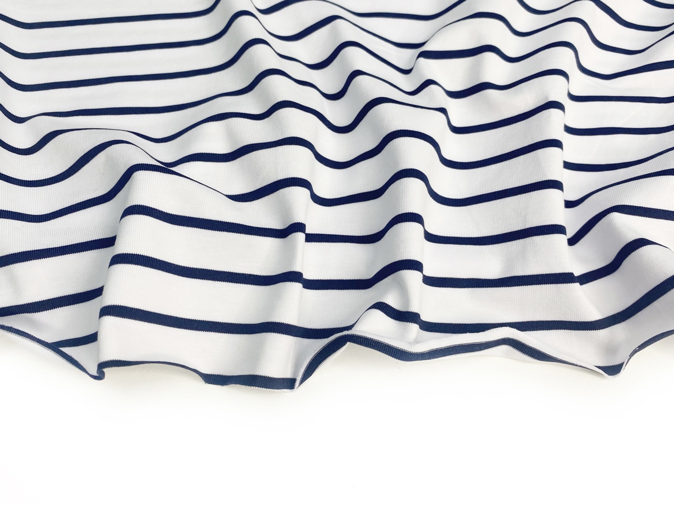 Кулирная гладь Тельняшка Нави на молочном купить по цене от 900.00 руб ...