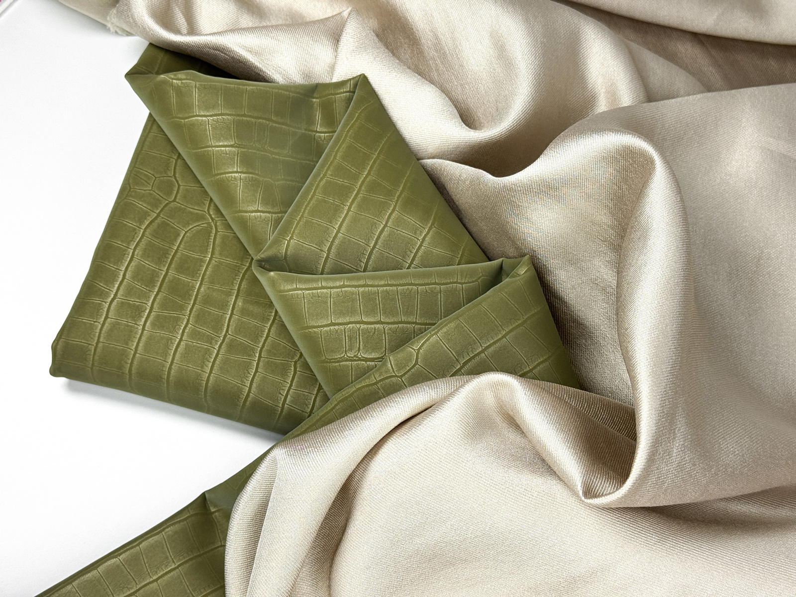 Искусственная кожа, замша